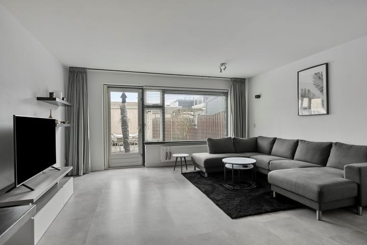 Foto 2 van Chico Mendesring 562