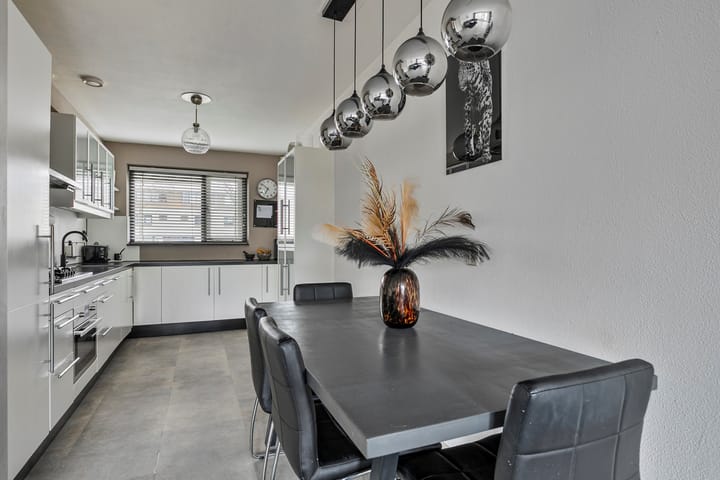 Foto 9 van Chico Mendesring 562