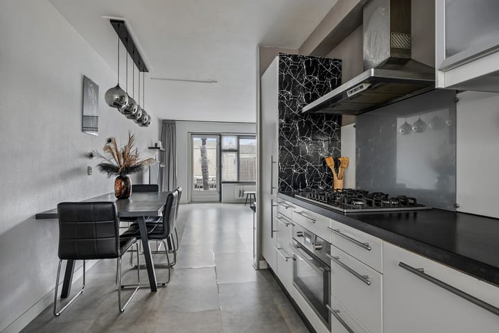 Foto 10 van Chico Mendesring 562