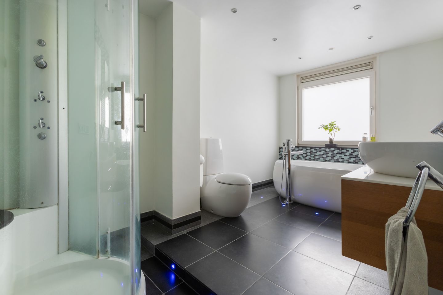 Foto 4 van Marineblauw 121