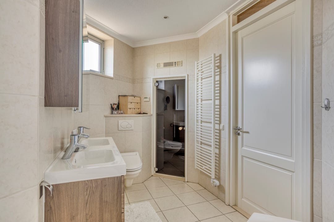 Foto 22 van Harrie Schoutenstraat 6