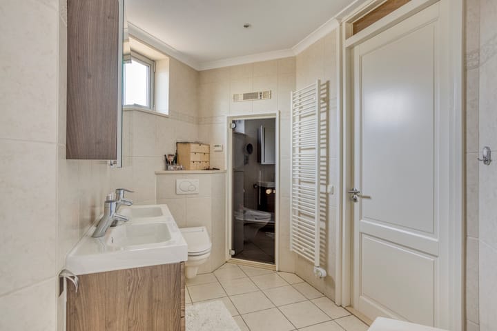 Foto 22 van Harrie Schoutenstraat 6