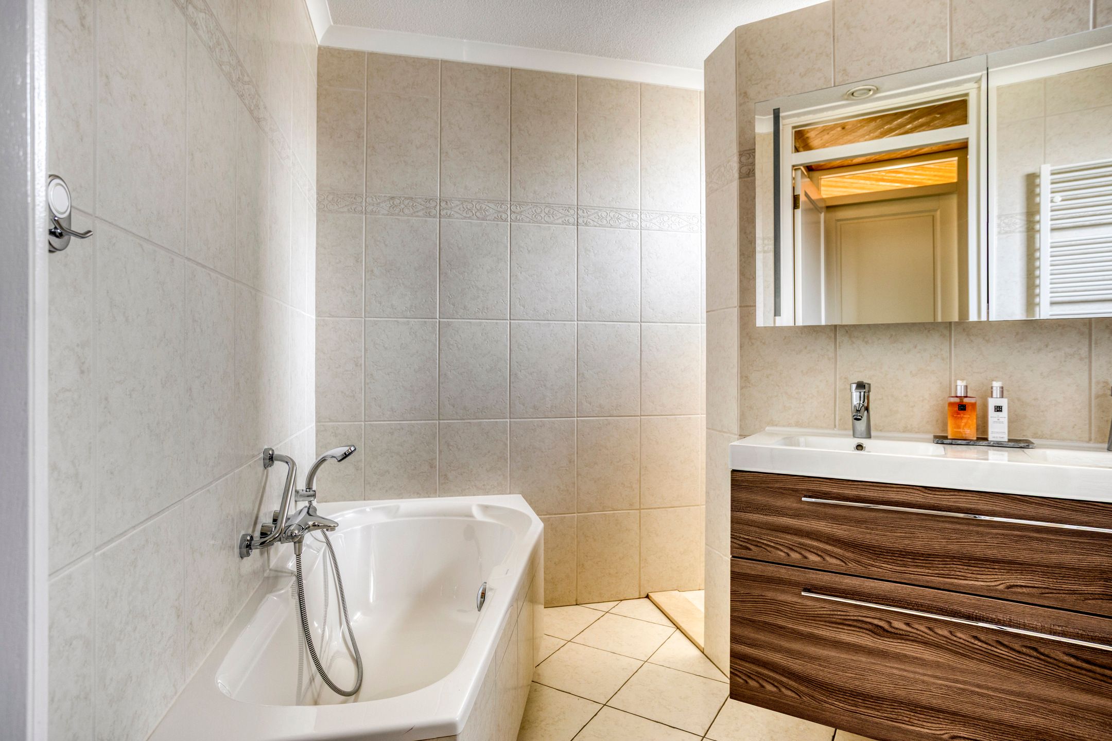 Foto 24 van Harrie Schoutenstraat 6