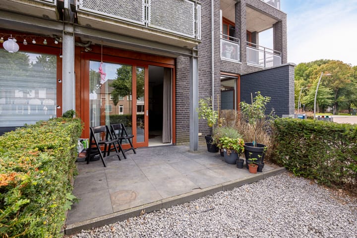 Foto 22 van Berghemseweg 225