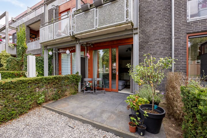 Foto 24 van Berghemseweg 225