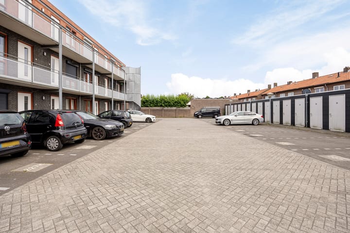 Foto 34 van Berghemseweg 225