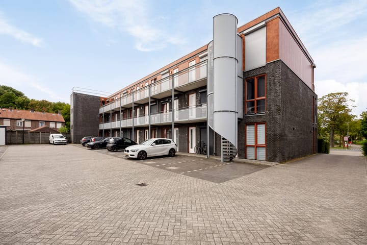 Foto 36 van Berghemseweg 225