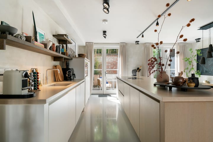 Foto 18 van Egelantiersstraat 143-A