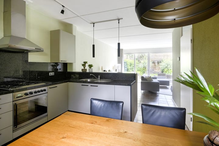 Photo 15 of Vlierstraat 24