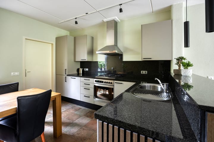 Photo 17 of Vlierstraat 24