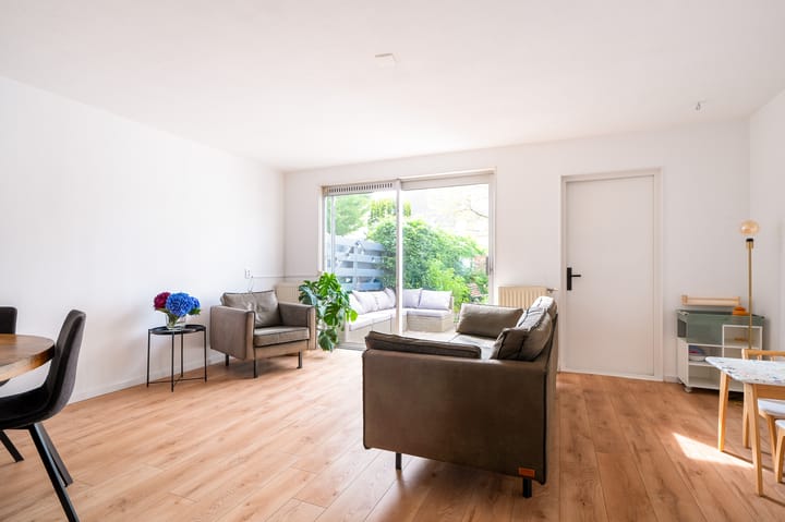 Foto 22 van Van den Broekstraat 3