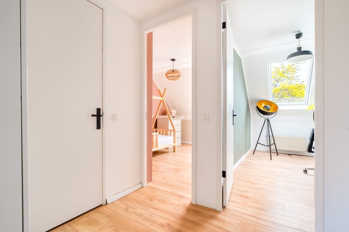 Foto 33 van Van den Broekstraat 3