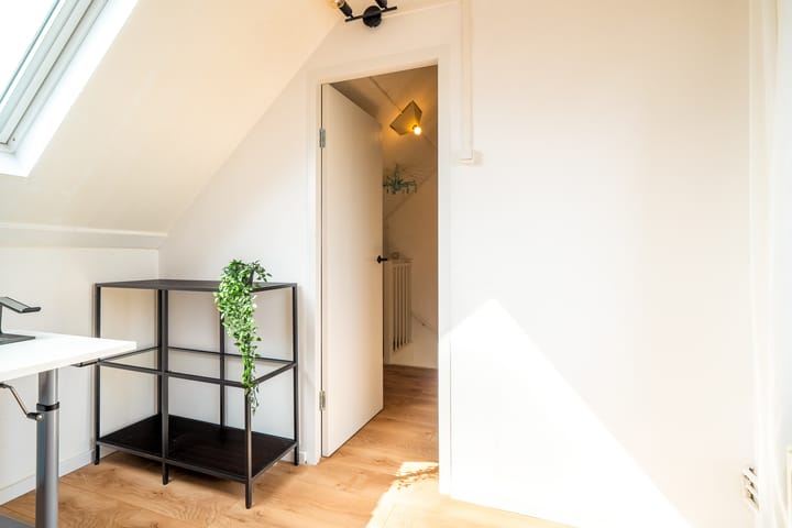 Foto 45 van Van den Broekstraat 3