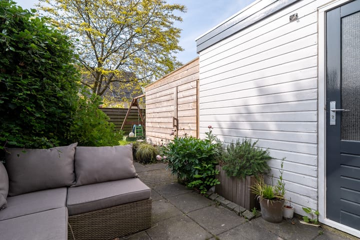 Foto 49 van Van den Broekstraat 3