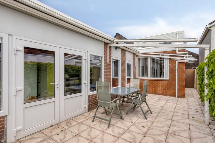 Foto 17 van Voorstraat 40