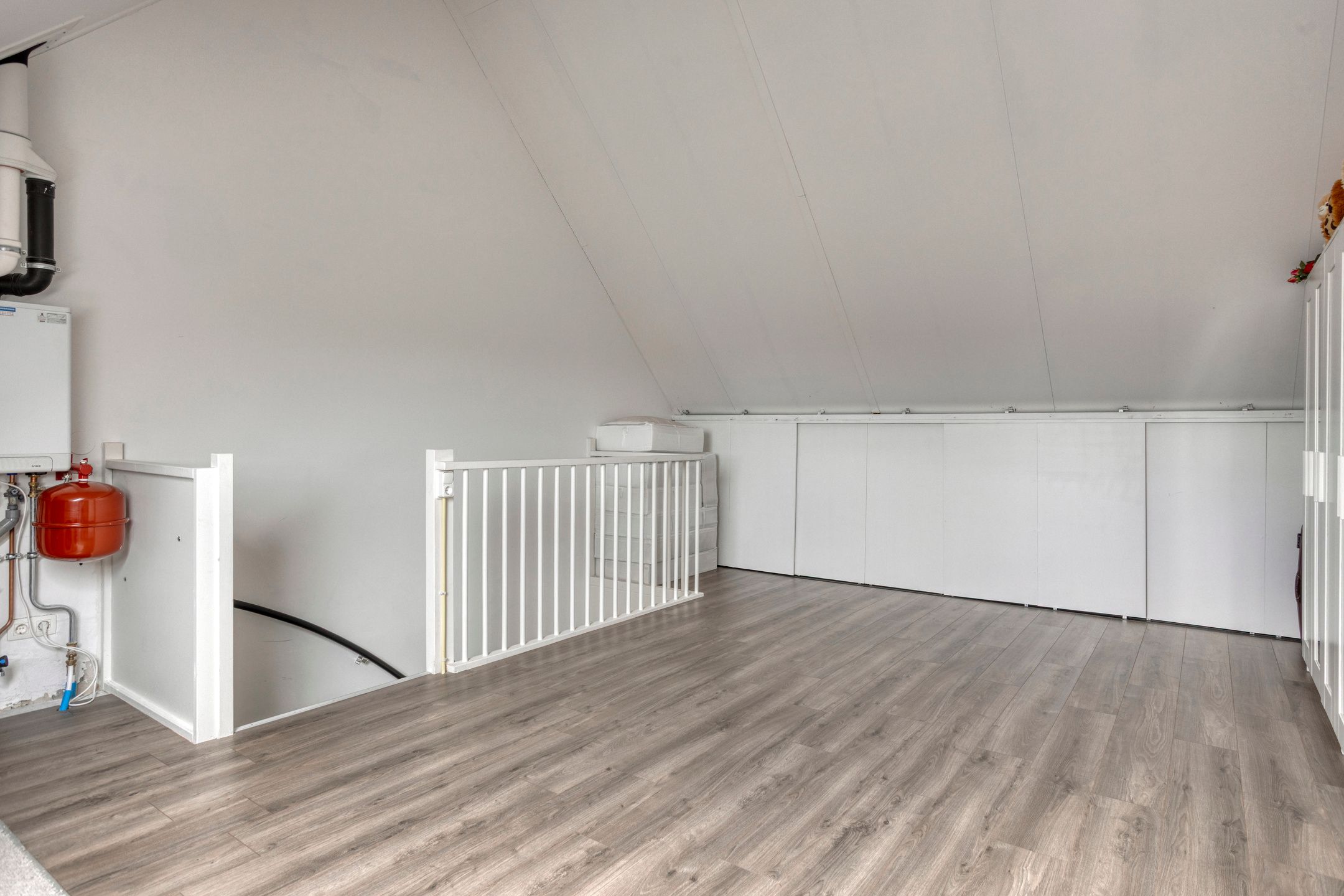 Photo 24 of Johanna Bogaersplein 5