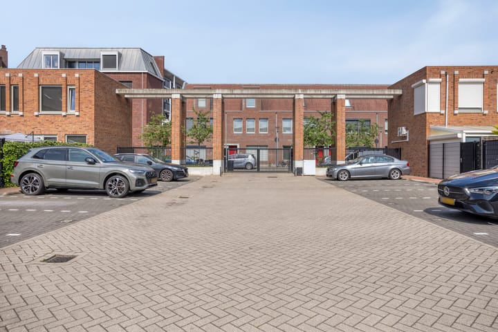 Foto 30 van Johanna Bogaersplein 5