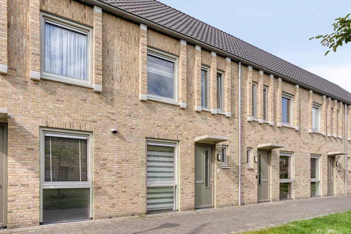 Foto 31 van Johanna Bogaersplein 5