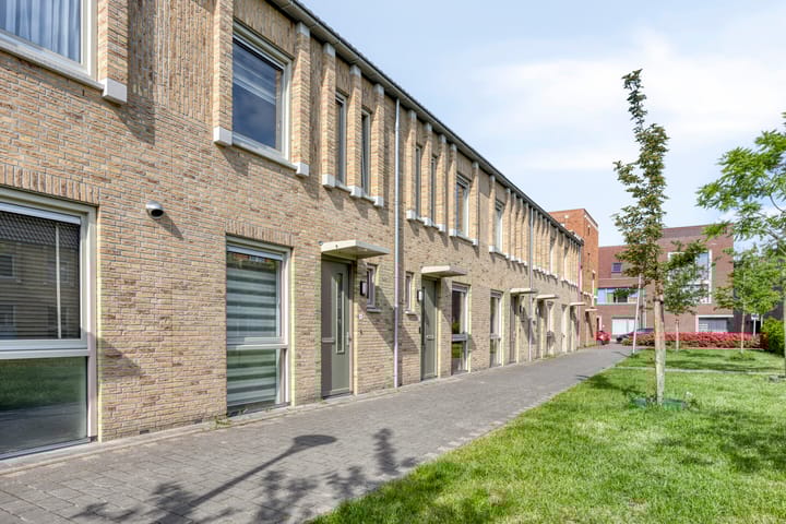 Foto 32 van Johanna Bogaersplein 5