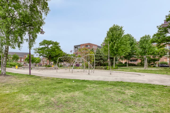 Foto 35 van Johanna Bogaersplein 5