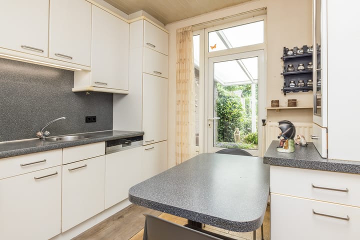 Foto 13 van President Kennedystraat 37