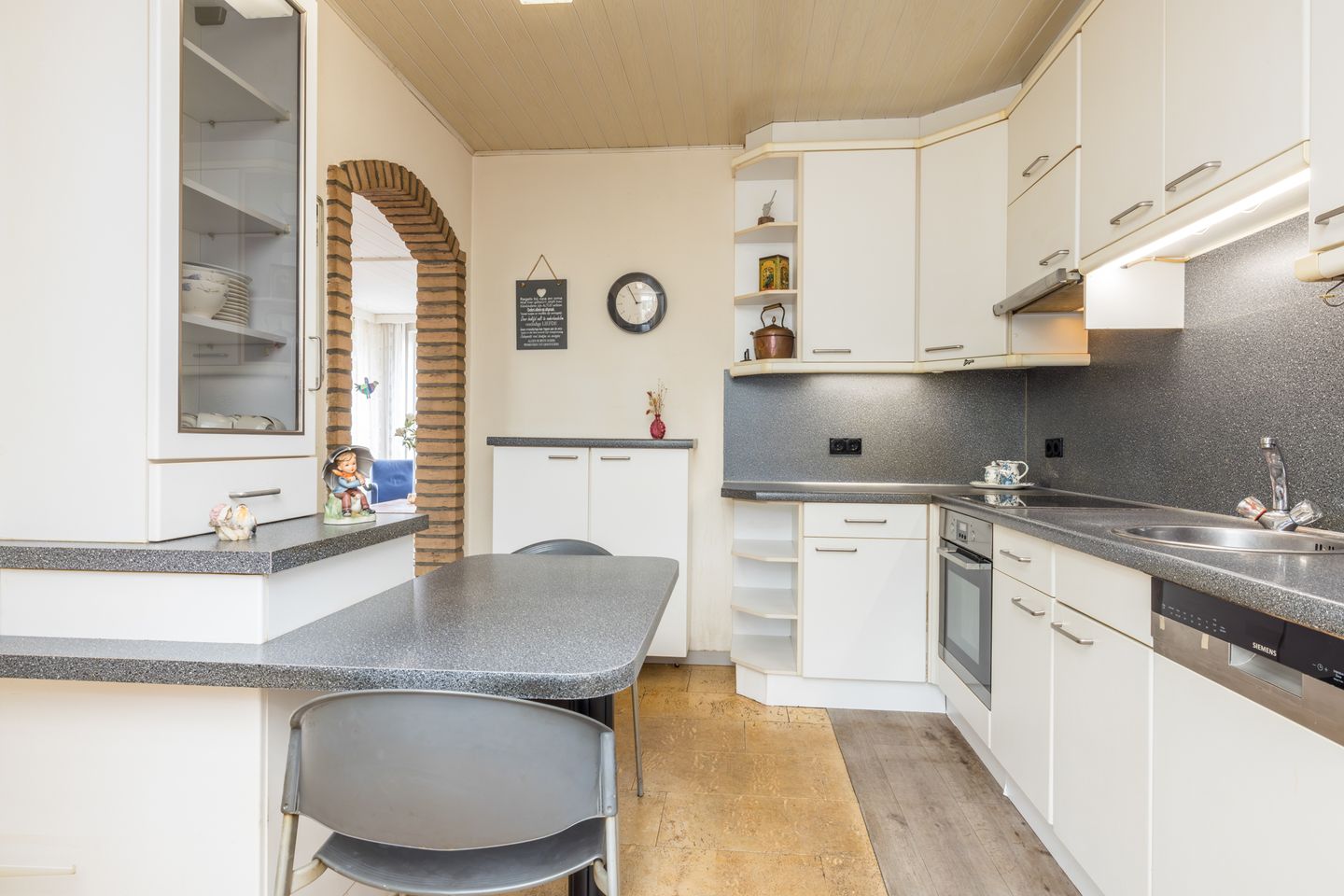 Foto 14 van President Kennedystraat 37