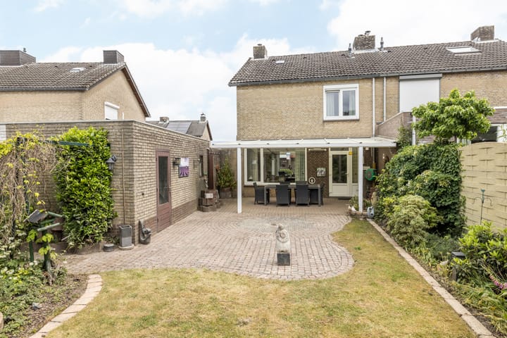 Foto 25 van President Kennedystraat 37