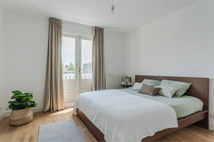 Photo 5 of Voorschoterlaan 62-B