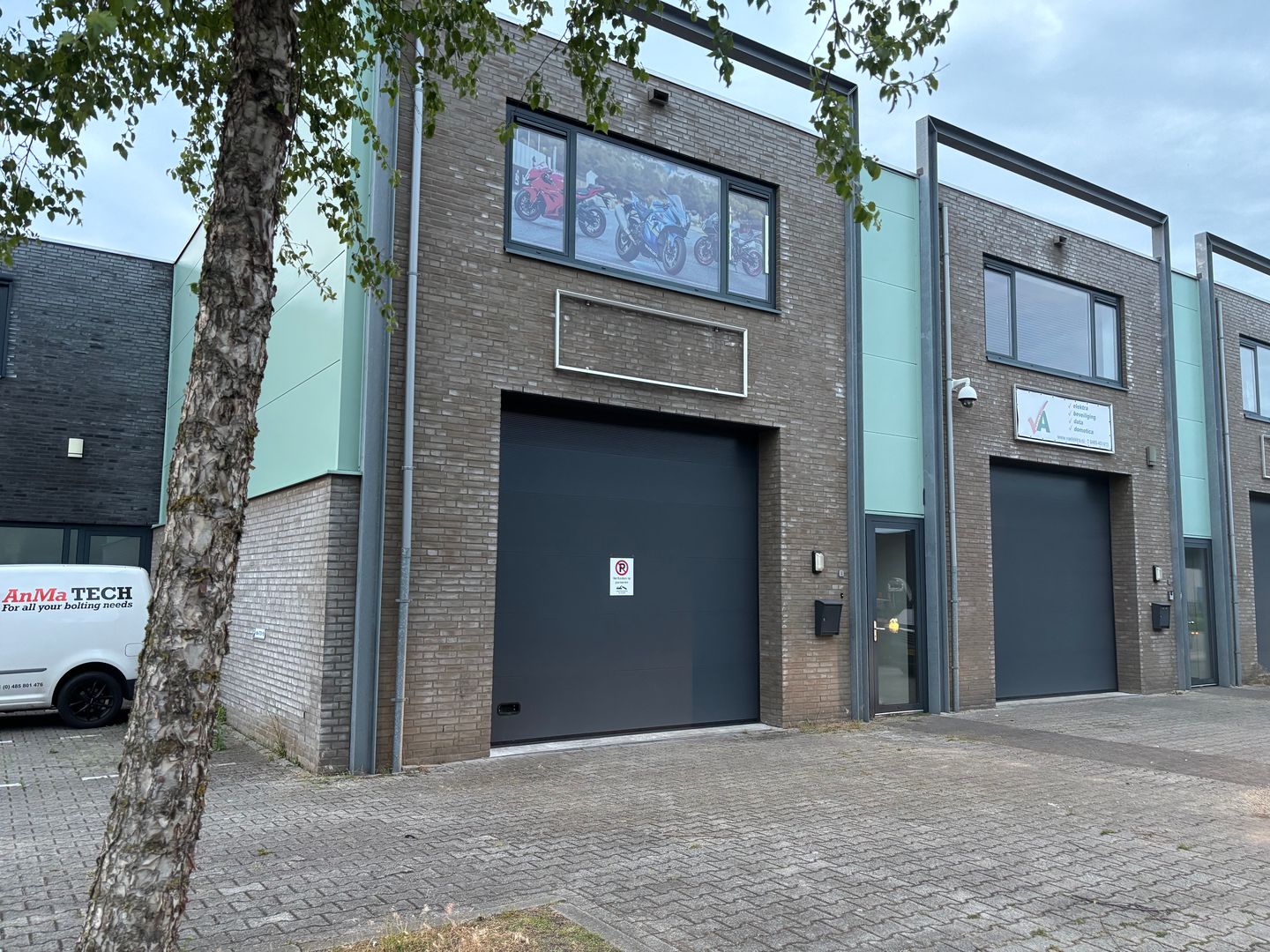 Bekijk foto 2 van Houtzagerijstraat 1