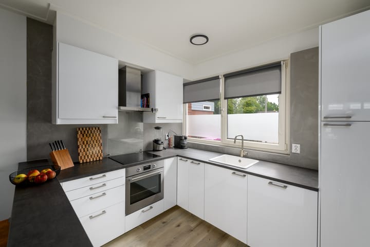 Foto 8 van Hobbemastraat 10