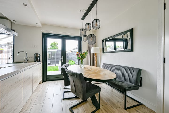 Foto 9 van Maarten Breetstraat 8