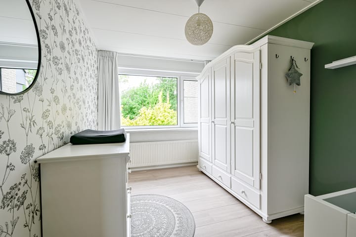 Foto 24 van Maarten Breetstraat 8