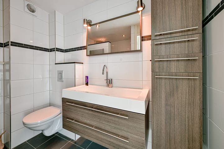 Foto 25 van Maarten Breetstraat 8