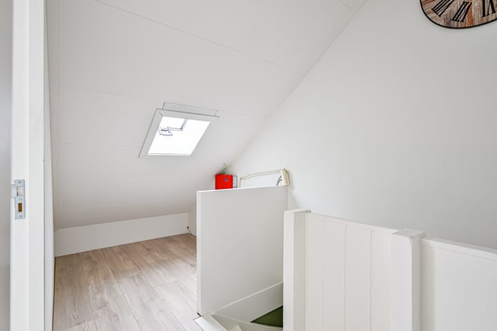 Foto 32 van Maarten Breetstraat 8