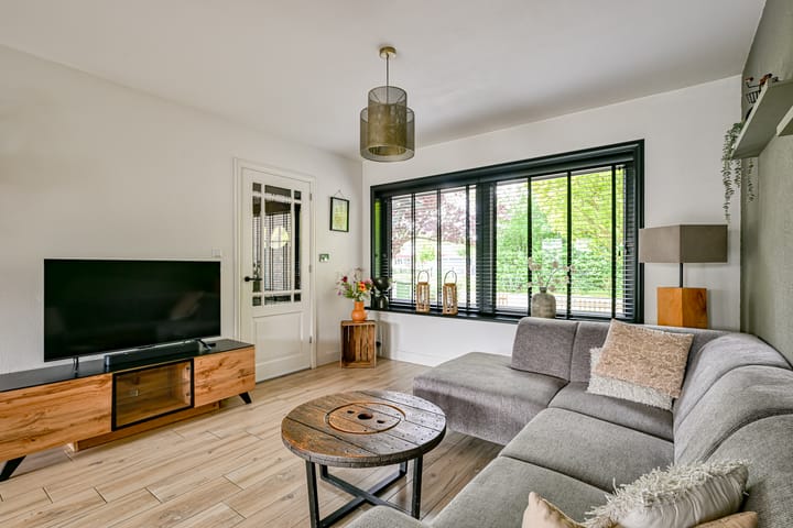 Foto 6 van Maarten Breetstraat 8