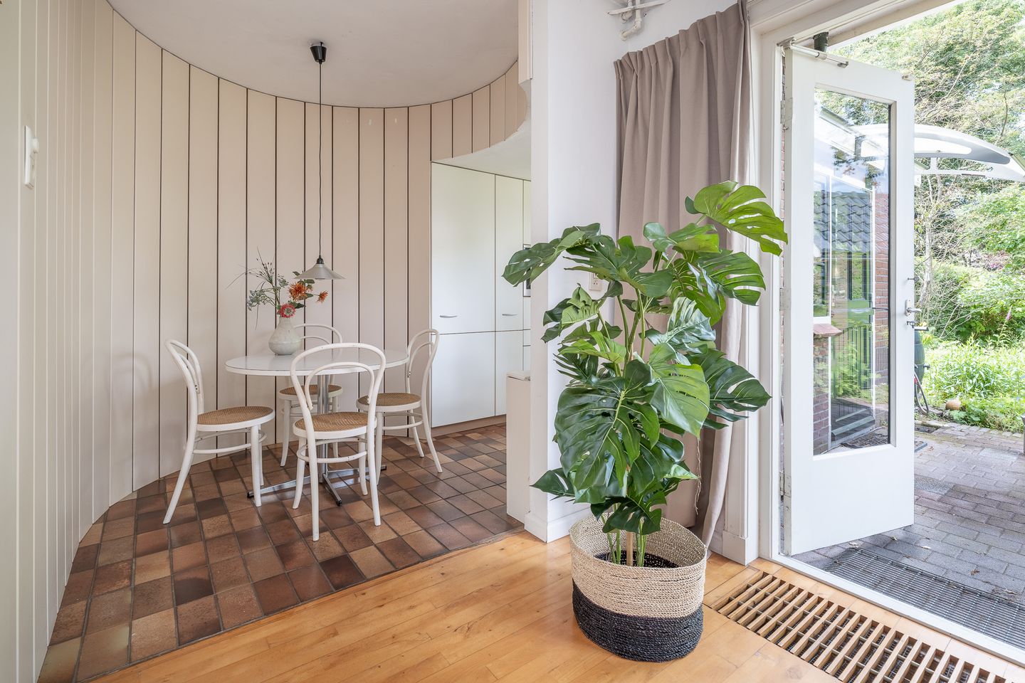 Foto 10 van Mevrouw Leinweberlaan 15