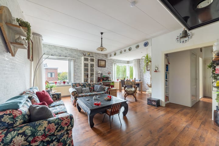 Photo 7 of Vondellaan 37