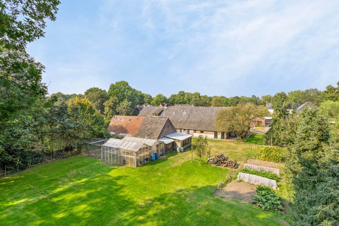 Photo 2 of Bergweg 42