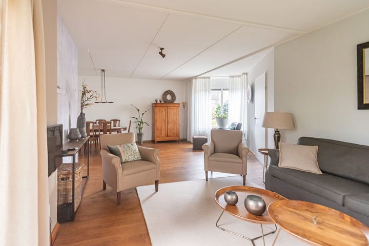 Foto 2 van Bloemersweide 8