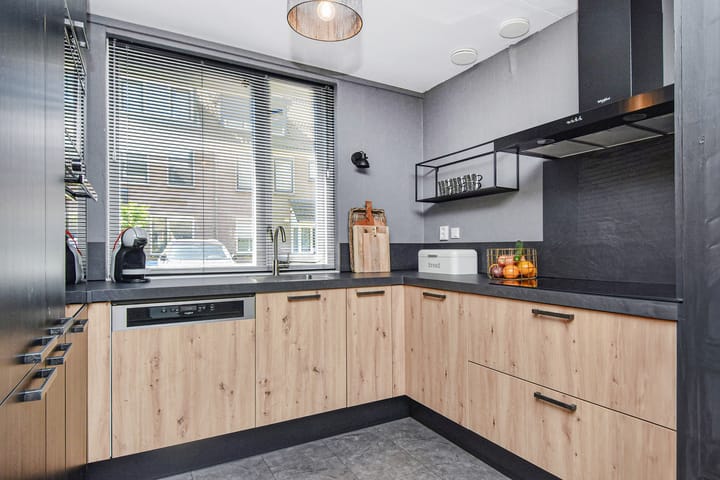 Foto 3 van Anna van Saksenstraat 34