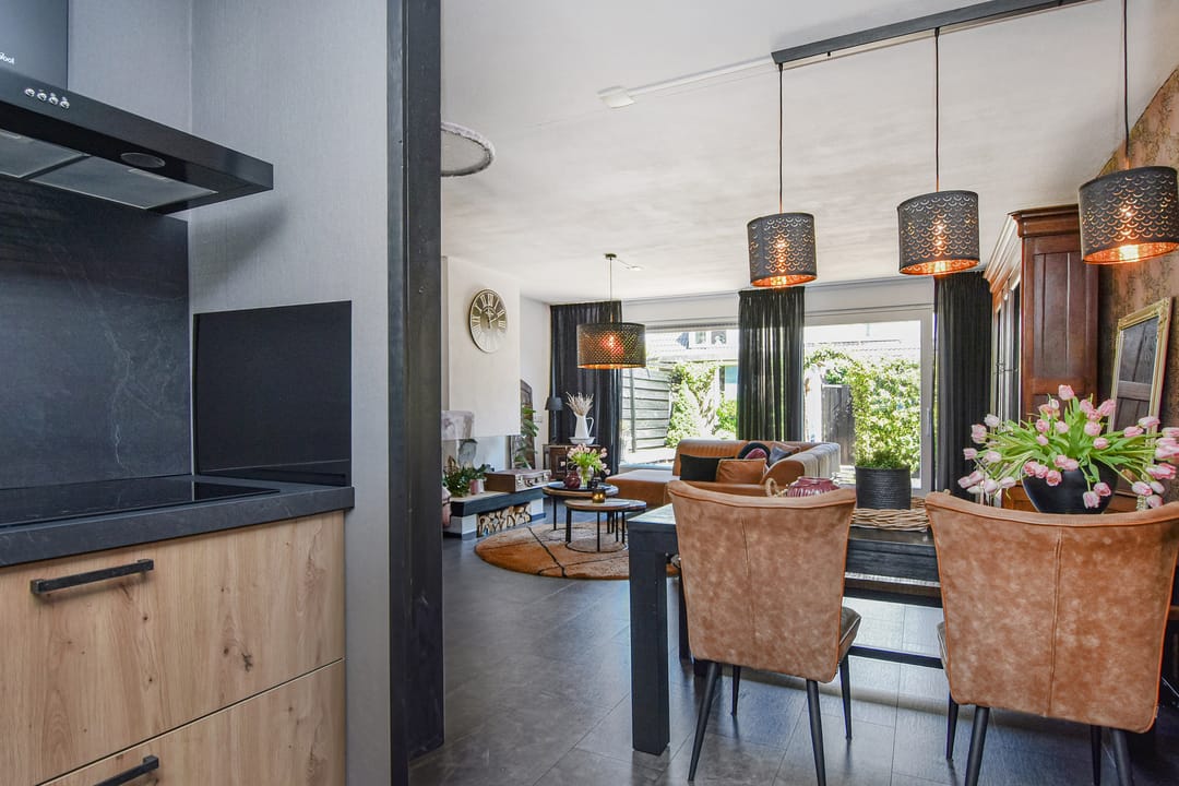 Foto 11 van Anna van Saksenstraat 34