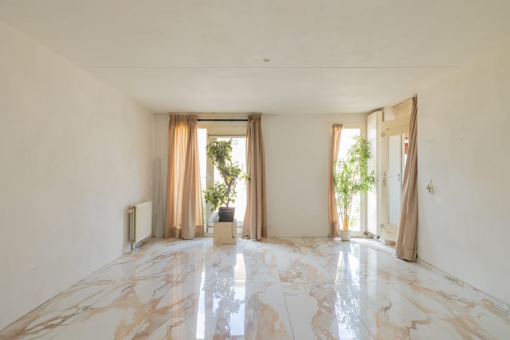 Photo 3 of Sara Roosstraat 2