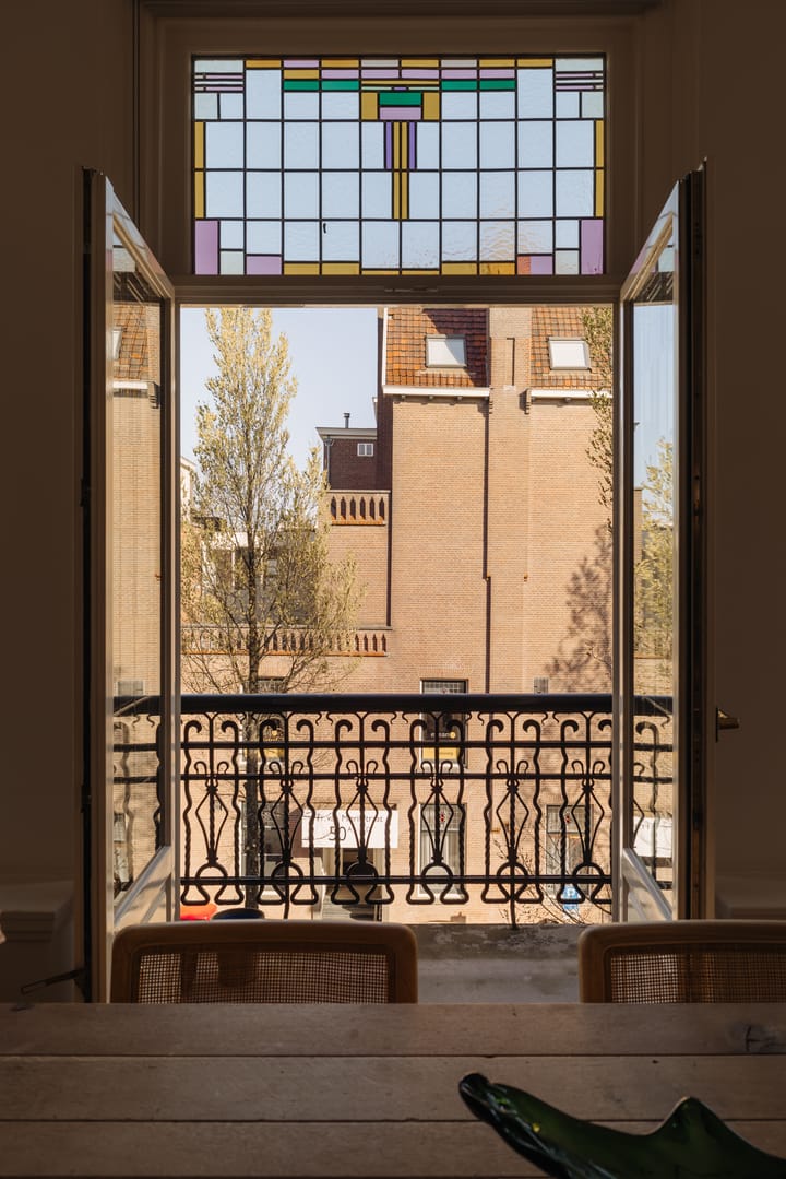 Photo 17 of Van Baerlestraat 148-2