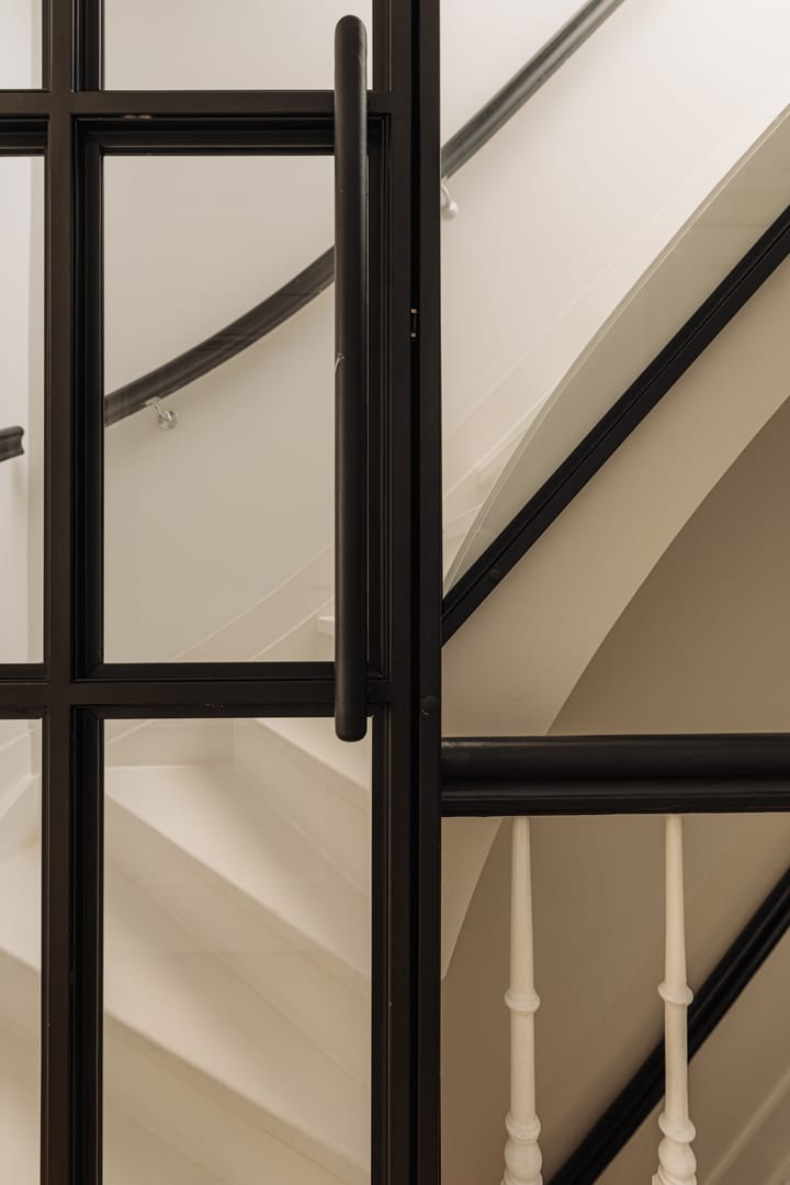 Photo 32 of Van Baerlestraat 148-2