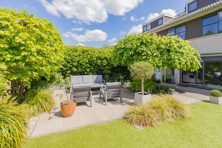 Photo 42 of Kroeskarperlaan 34