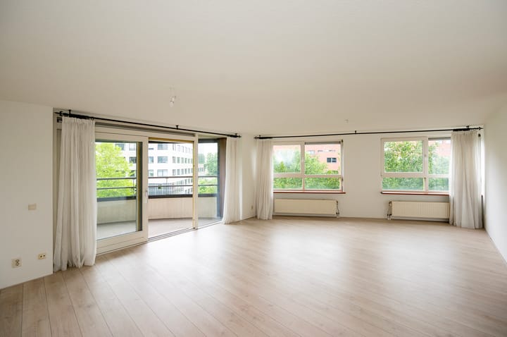 Foto 2 van Marga Klompéhof 73