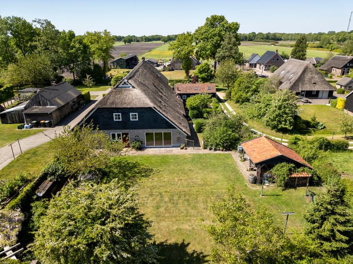 Photo 2 of Weerwille 15