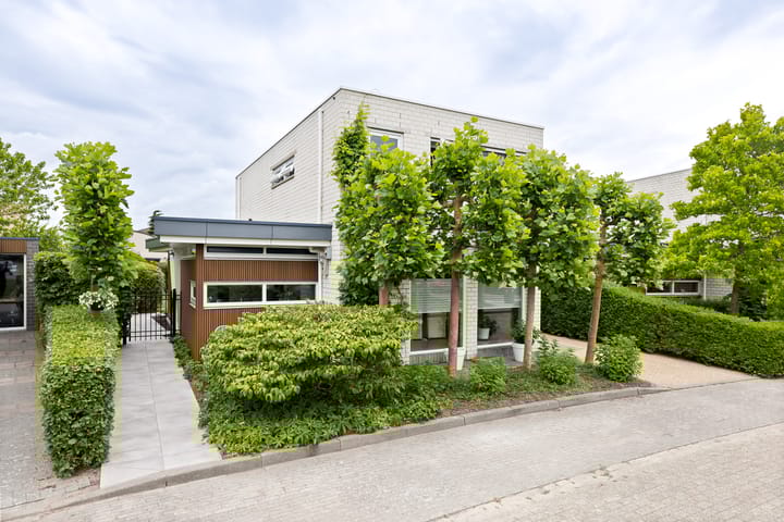 Foto 1 van Nienke van Hichtumlaan 7