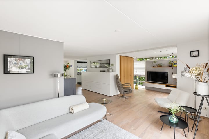 Foto 11 van Nienke van Hichtumlaan 7