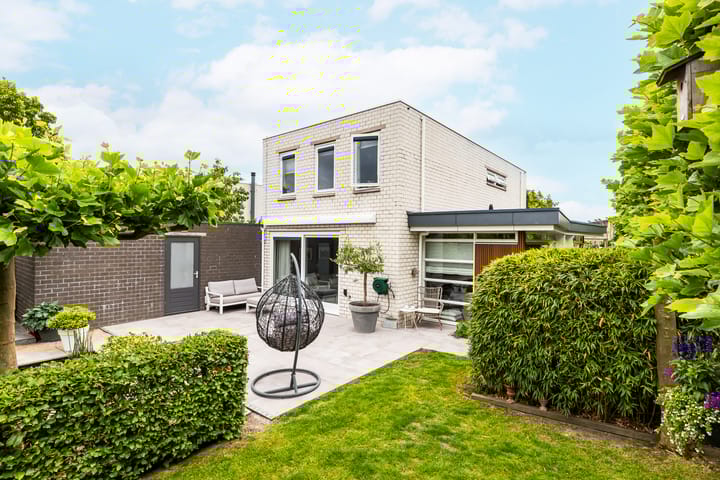 Foto 32 van Nienke van Hichtumlaan 7